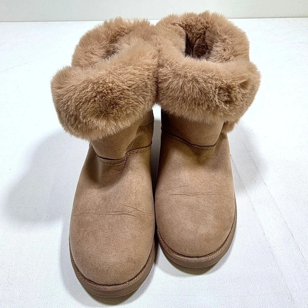 Juicy Couture King Boots Womens 9.5 Tan Faux Fur Bow Back Winter Ankle Booties